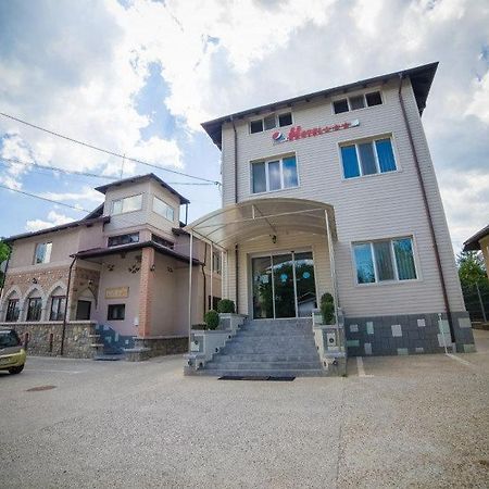 Hotel Gclub Бряза Экстерьер фото